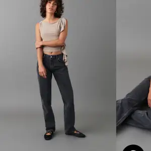 Low waist jeans från Gina, säljer eftersom de är för små 💞 flera bilder kan skickas 💞