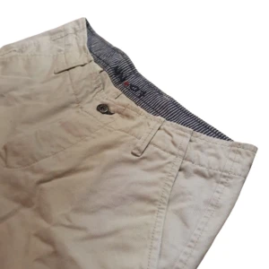 Nn 07 chinos - Nn 07 beiga chinos nypris 1600kr Jätte fint skick och storlek 32/32  pris kan diskuteras vid snabb afär