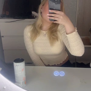 Topp - Jätte fin topp ifrån Zara Inga skador eller fläckar  Storlek L men passar S