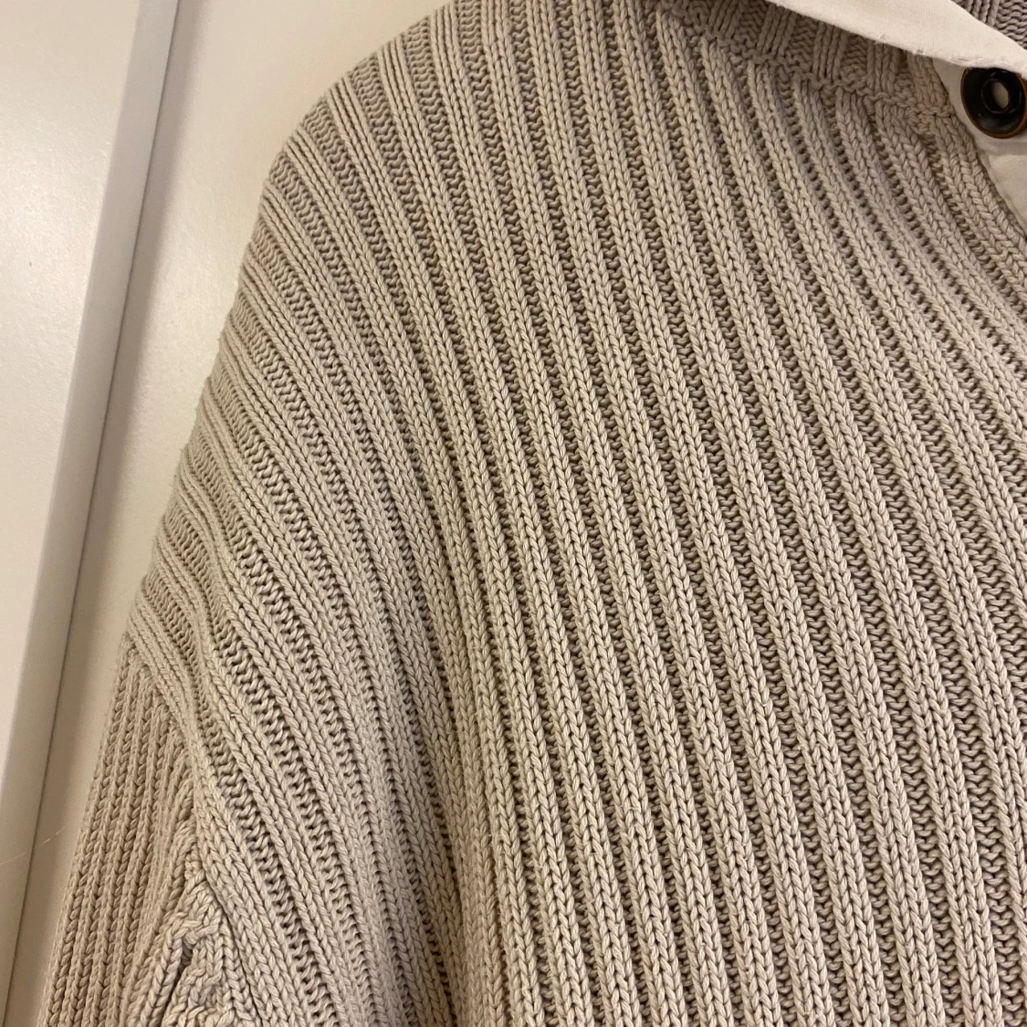 Ribbstickad tröja L - 91