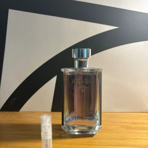 Prada L’Homme sample  - Säljs i 3 ml.