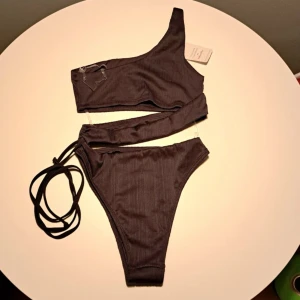 Hunkemöller baddräktter2 st - Nya med prislapp lisbon hunkemöller  Storlek 34 o 36