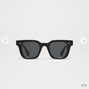 Skitsnygga chimis - Säljer dessa skitsnygga chimis i storlek 04 i svart. Köpta för 1350kr säljer för 450kr😍😍