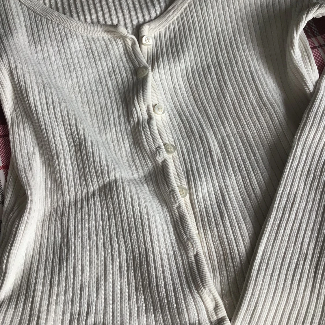 Brandy Melville Cardigan - 90