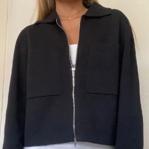 Åhlens kofta - Bra skick och passar till mycket🤍