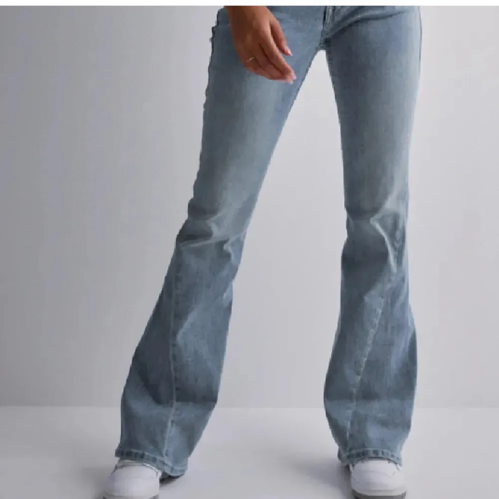 säljer dessa, endast testade. Jeans & Byxor.