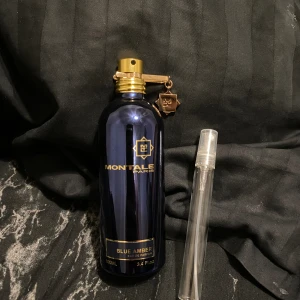 Montale Blue Amber 5/10 ml - En parfym med beast performance, håller väldigt länge och projectar väldigt bra. Perfekt för utekvällar.  5ml = 100kr  10 ml = 175kr Kan sälja hela flaskan också