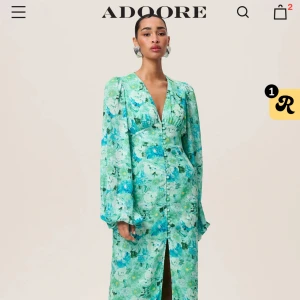 SÖKER Adoore positano  - Söker denna klänningen i strl 40!!!!💖