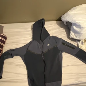 Nike Tech Fleece Hoodie - I jätte bra skick Storlek M