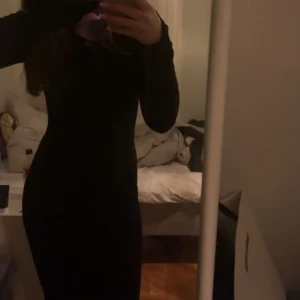 Superfin långklänning - Superfin och i bra skick, inga defekter!! 