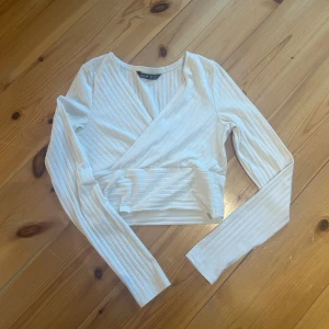 Topp - Super fin tio från shien som inte är mycket använd. Säljer då den är för liten. 🤍