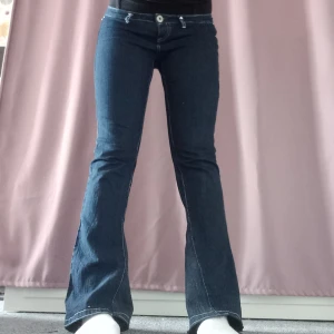 Marc Lauge lågmidjade jeans  - Mörkblåa lågmidjade jeans 