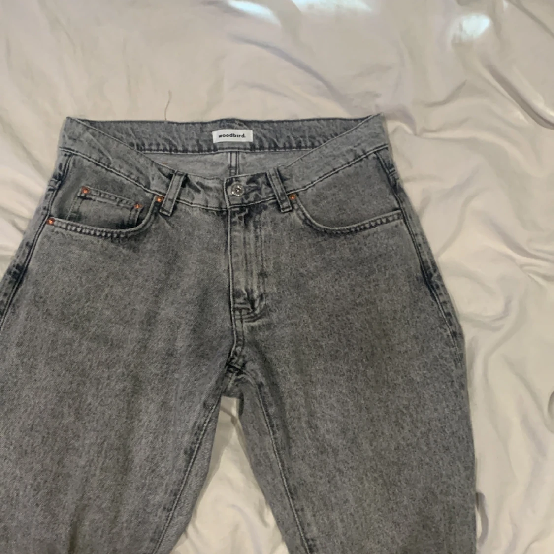 Gråa Woodbird jeans - 91