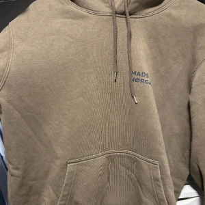 Hoodie från Mats Norgard - Fint skick.  Strl S.  Klassisk hoodie passform.