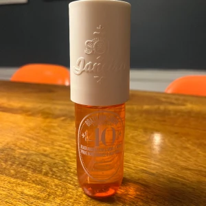 Sol de Janeiro mist 40 - Sol de Janeiro mist för hår och kropp i doft 40. Jag köpte den för 219 kr.