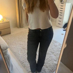 Jeans  - Lågmidjade jeans från zara, passar till allt❤️❤️