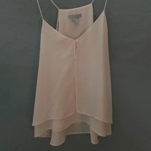 Ljusrosa topp - Jättefin topp från hm i storlek 36