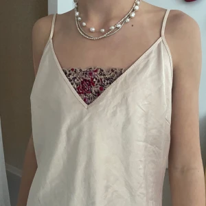 Satin linne - Ljusrosa satin linne från zara💓💓