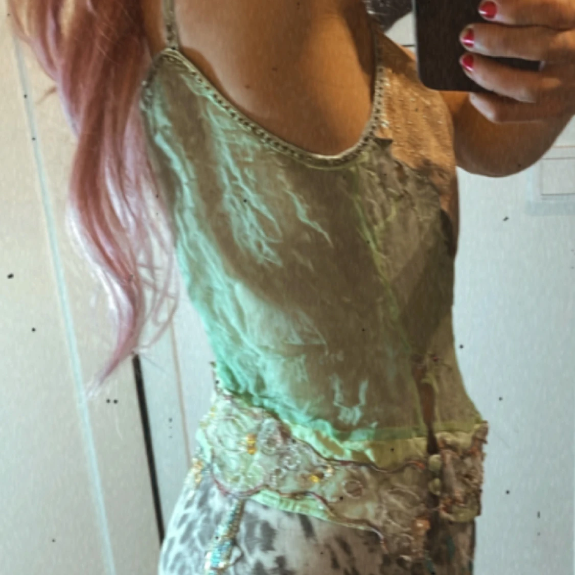 2000tals topp med pärlbroderier  - 91