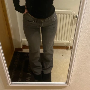 Jeans 90s BOOT - Jeans från lager 157. Storlek xs/short. Använd fåtal gånger. 