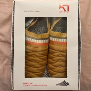 Snikers - Nya snikets/låga skor st.41, passar perfekt st.40 och 40,5 