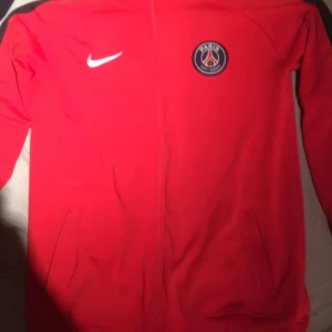 Psg tränings kofta - Fotbolls kofta, bra kvalite,