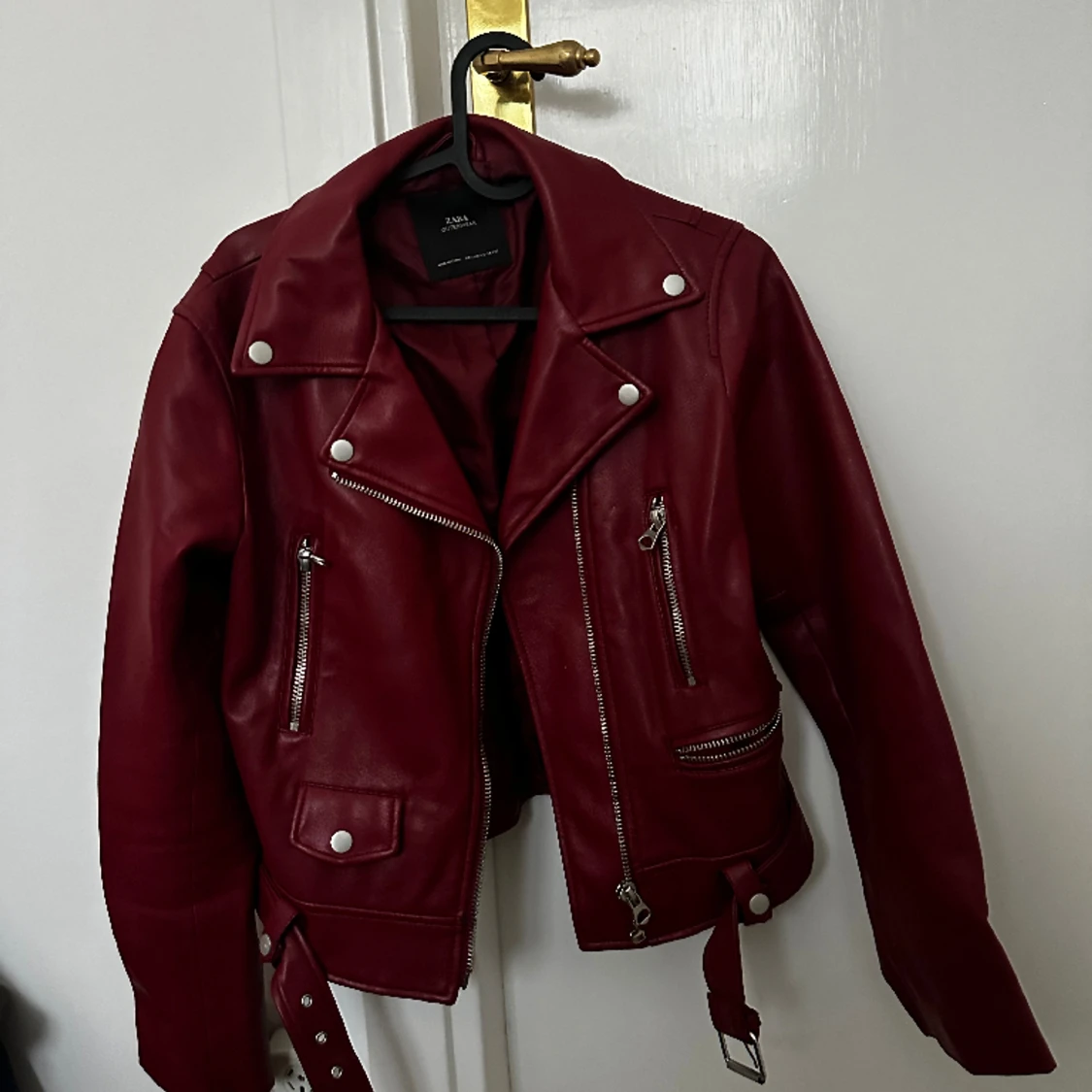 Röd sexig skinnjacka ;) - 90