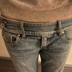 Jättecoola bootcut disel jeans utan några defekter, köptes i Paris i butik❤️ 