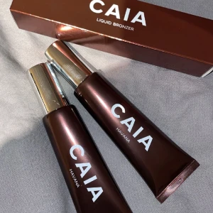 Caia bronzer - säljer mina två caia liquid bronzer i färg Havana, en för 280 eller båda för 590! en är öppnad och bara testad den andra är helt oöppnad, säljs för jag beställde fel färg, skriv om ni har frågor 🤍pris kan diskuteras vid snabb affär 