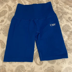 ICIW shorts - Säljer detta plagget från Iciw då de inte kommer till användning längre❤️
