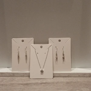 Smyckes set - Smyckes set i silver, super fina o självkart oanvända då de är egentillverkade