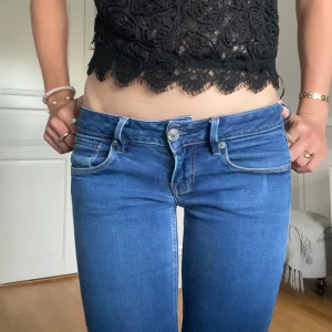 Lågmidjade jeans - Jättesnygga lågmidjade jeans från G-Star Raw. Storlek 26x34. Jättebra skick. 
