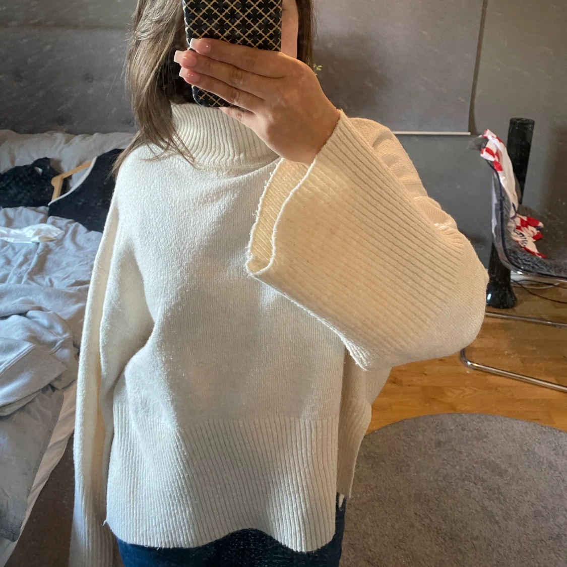 Stickad tröja med turtleneck