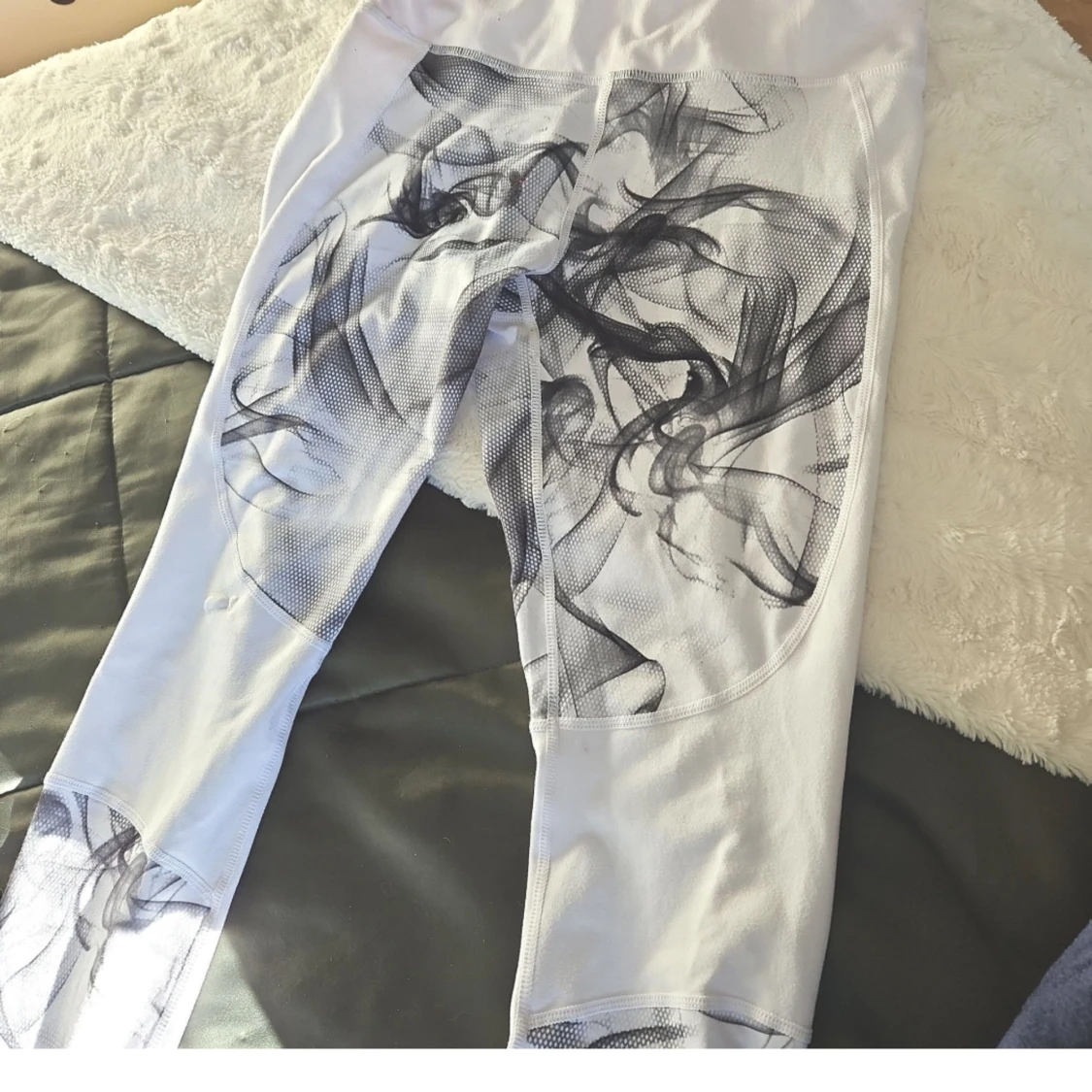 Träningstights med snörning på insidan