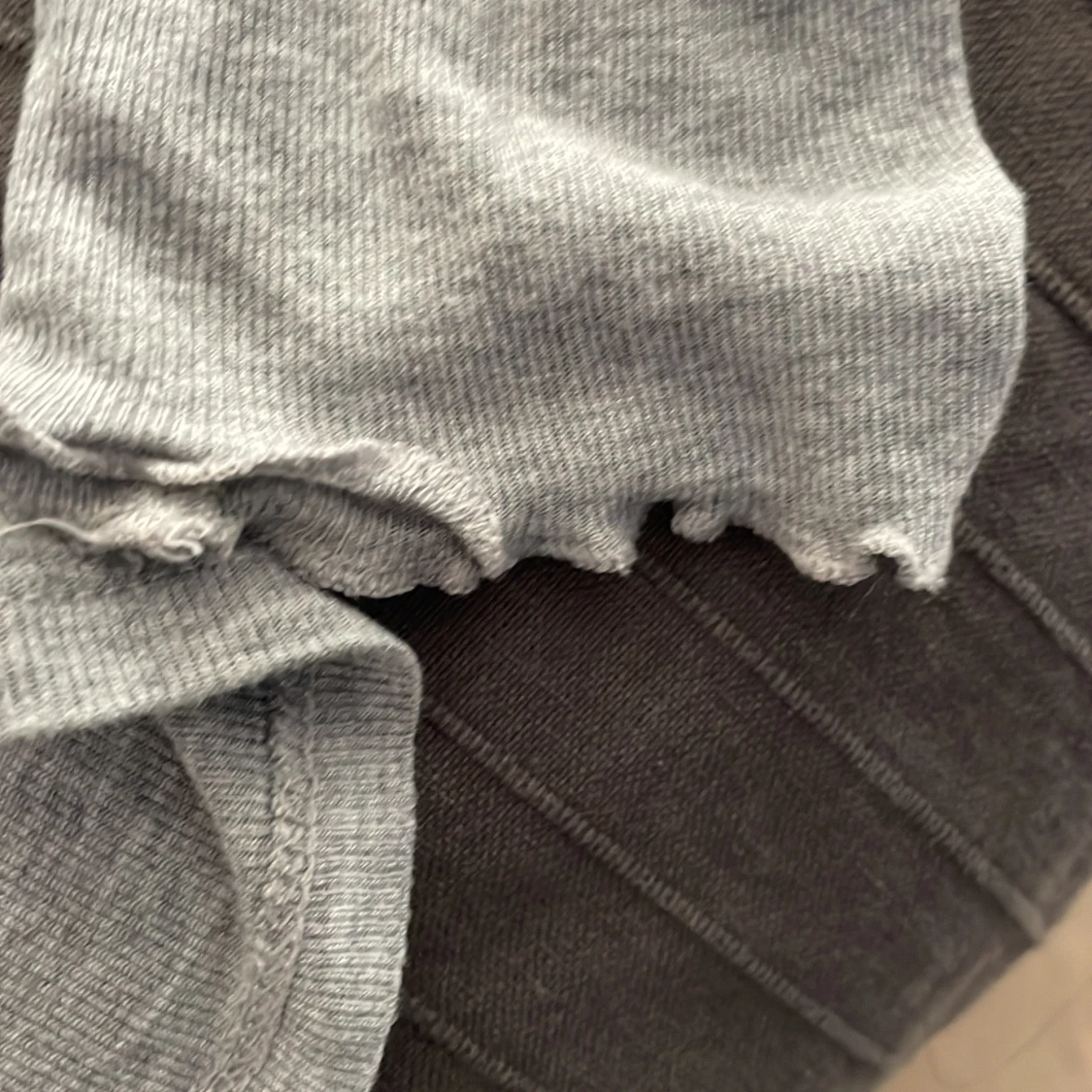 Grå långärmad - 90