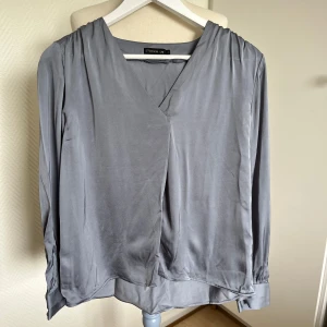 Stockholm blus  - Ny oanvänd inget att anmärka på  Normal i storlek🫶🏻