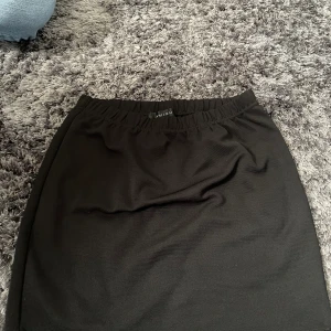 Mini kjol - Ny skick  priset är absolut diskuterbart och har du funderingar så tvecka inte på att höra av dig🥰