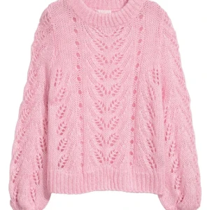 Stickad tröja - Säljer denna fina stickade tröja i mohair! Så mysig och perfekt nu på sommaren💕 i bra skick! Har ingen storlekslapp men är nog en S skulle jag tro!