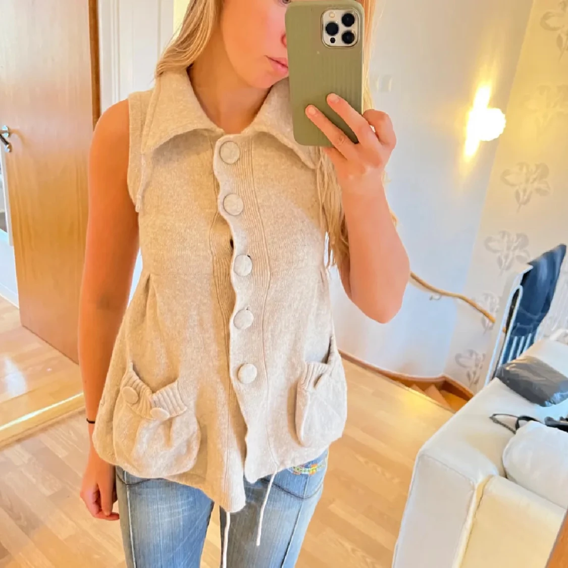 Jättecool stickad väst/tröja💕 - 90