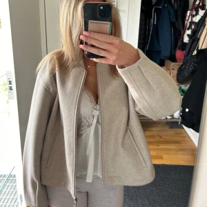 Zara kappa! - Sjukt snygg zara kappa! Nyskick🥺