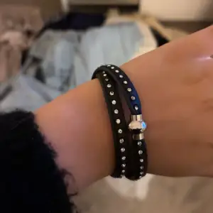 Säljer detta jätte gulliga och populära armband💖