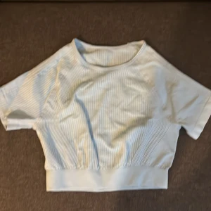 Träningströja  - Helt oanvänd 