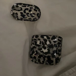 AirPods skal - Köpt för ungefär en vecka sen