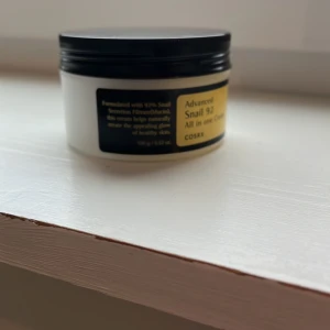 Snigel serum - Snail 92 all in one cream ny pris 339, aldrig använd säljer för 200kr