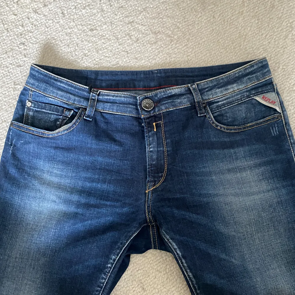 Low waist jeans. Bootcut Replay. Jätte snygga med lite för stora för mig . Jeans & Byxor.