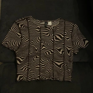 Mesh tröja - En mini t-shirt i mesh material🫶🏽