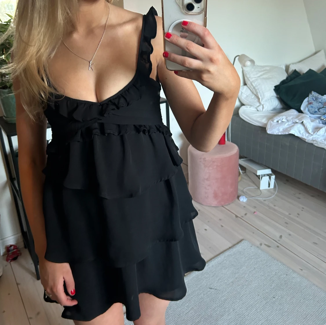 Kort volang klänning  - 91