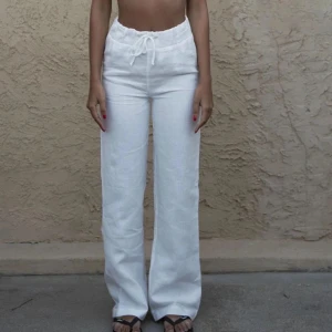 Linne byxor - Säljer dessa supersöta linne byxor från A dsgn 🩷 knappt använda. Dm för fler frågor 🩷