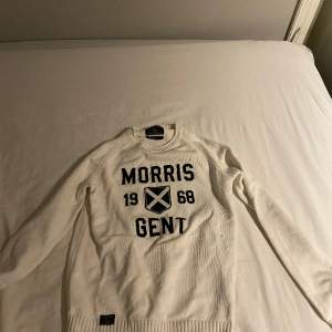 Morris sweatshirt som är för liten,bra skick,det är storlek xs men passar s