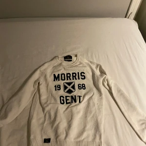 Morris sweatshirt - Morris sweatshirt som är för liten,bra skick,det är storlek xs men passar s